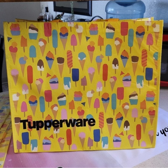 TUPPERWARE ICE CREAM DESIGN ECO REUSABLE JUMBO BAGS - Picture 1 of 2